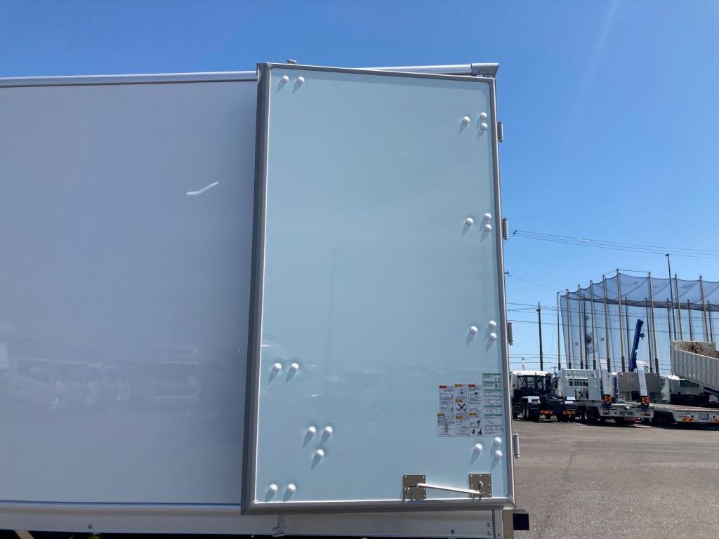 観音ドア裏の状態です。|日野 レンジャー 2KG-FD2ABG(2WD)の写真33