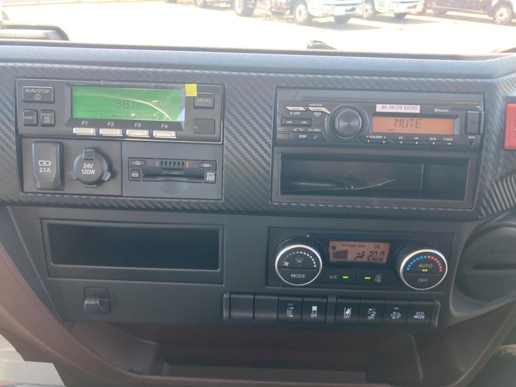 インパネ周りです。|日野 レンジャー 2KG-FD2ABG(2WD)の写真41