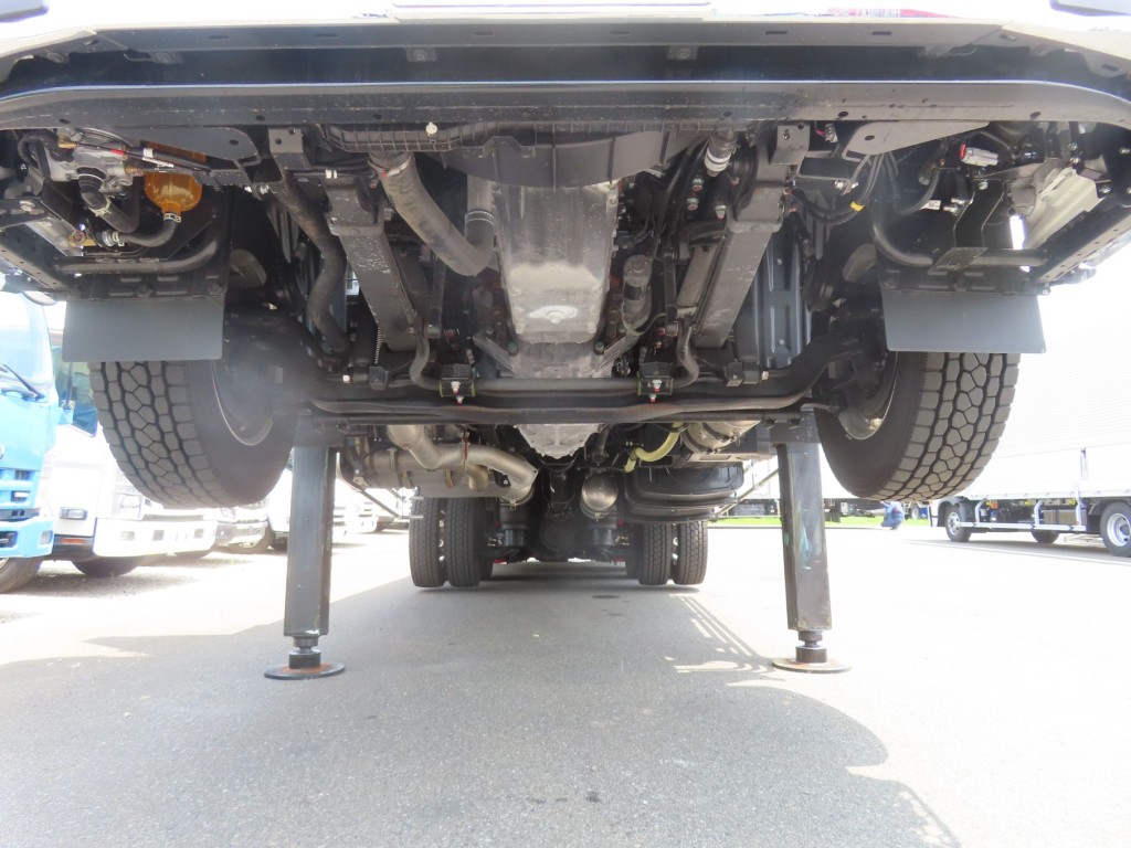 日野 プロフィア 2DG-FQ1AJCの写真13