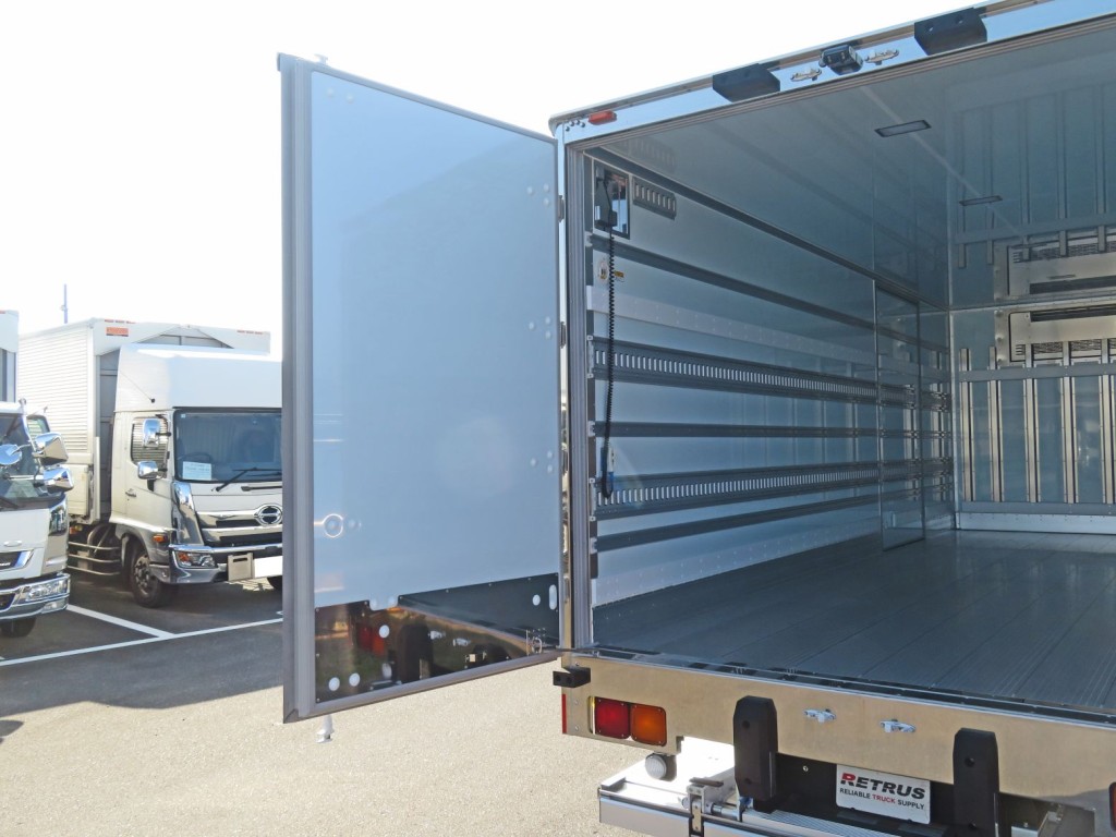 90度ストッパー付きです。|三菱 ファイター 2KG-FK65F(2WD)の写真19