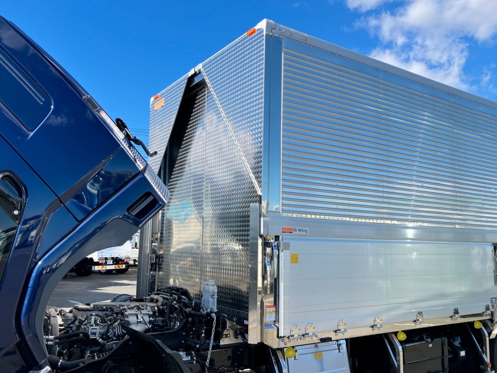 ボデー前面の状態です。|三菱 ファイター 2KG-FK65F(2WD)の写真16