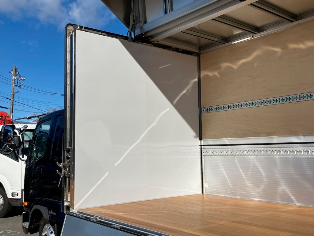 荷台前立ての状態です。|三菱 ファイター 2KG-FK65F(2WD)の写真17