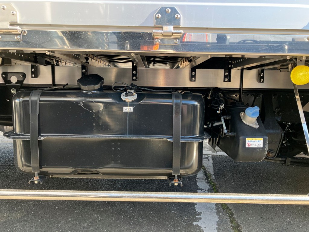 燃料タンクは200Lです。|三菱 ファイター 2KG-FK65F(2WD)の写真20