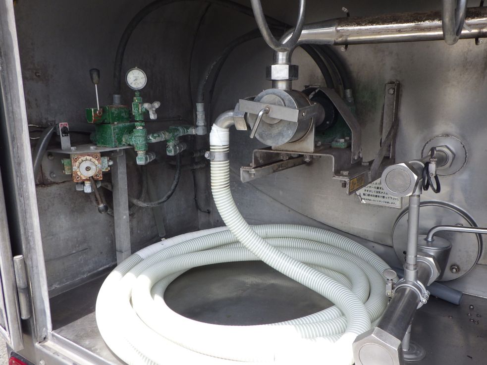 配管の状態です。|いすゞ フォワード SKG-FSR90S2の写真14