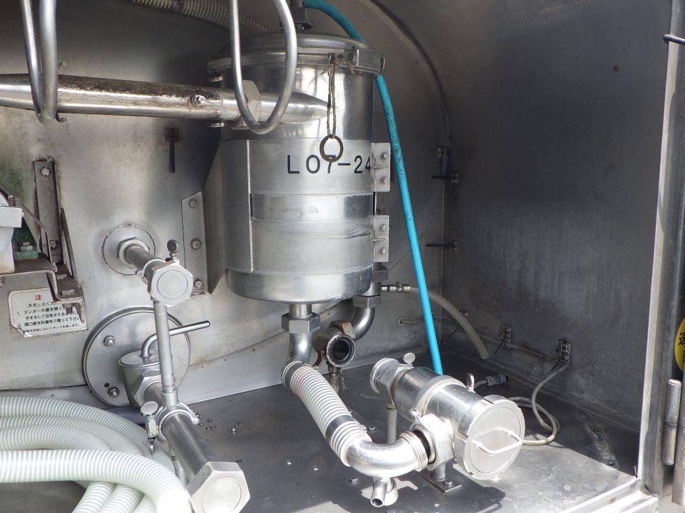 配管が一部欠品しています。|いすゞ フォワード SKG-FSR90S2の写真15