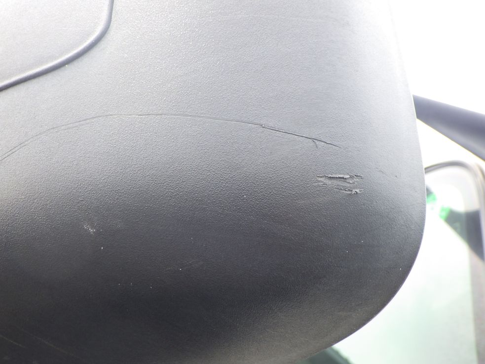 助手席側ミラーにスレがあります。|いすゞ フォワード SKG-FSR90S2の写真24