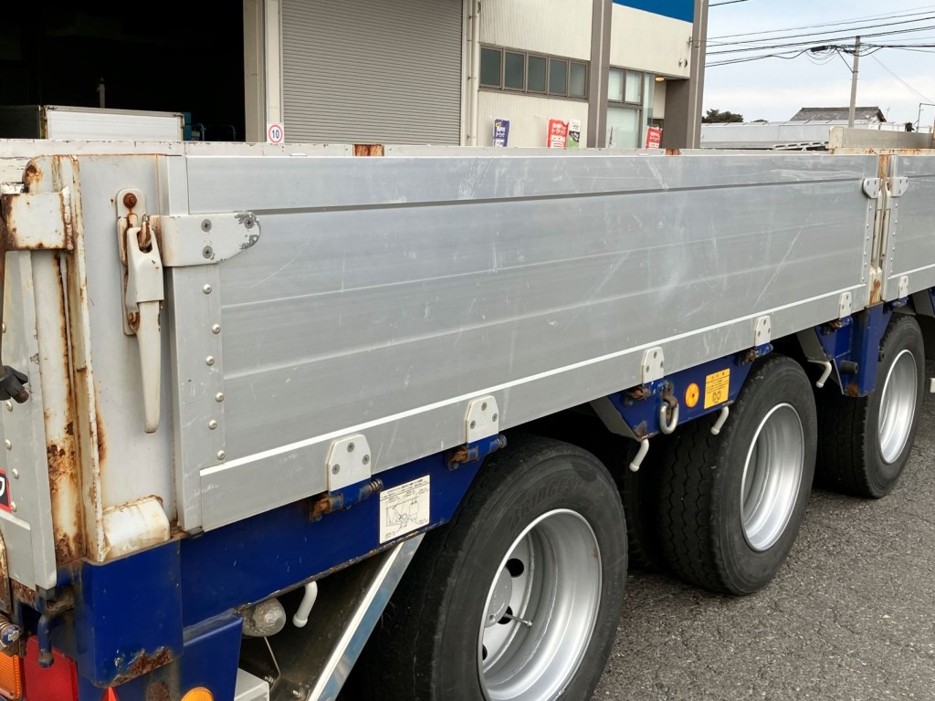 運転席側下段後方アオリの状態です。擦れ・前方にキズ凹みがあります|フルハーフ DFPDG341AN改の写真43