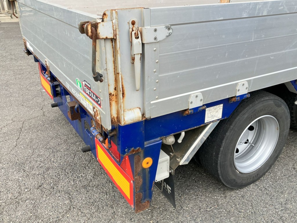 運転席側後方コーナーにキズ・サビがあります。|フルハーフ DFPDG341AN改の写真50