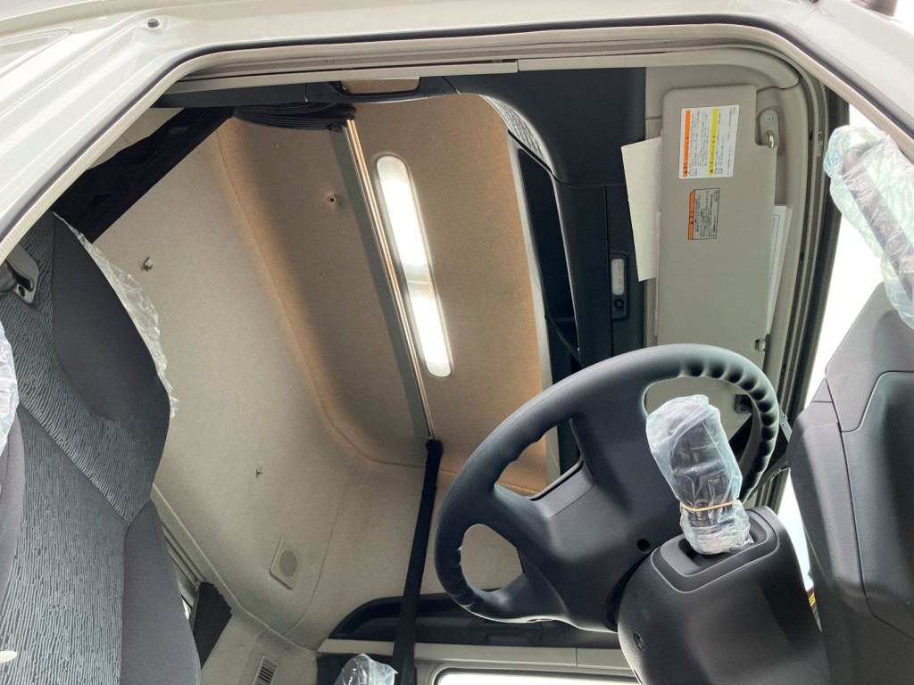 スーパーハイルーフです。|三菱 スーパーグレート 2PG-FV80VYの写真6