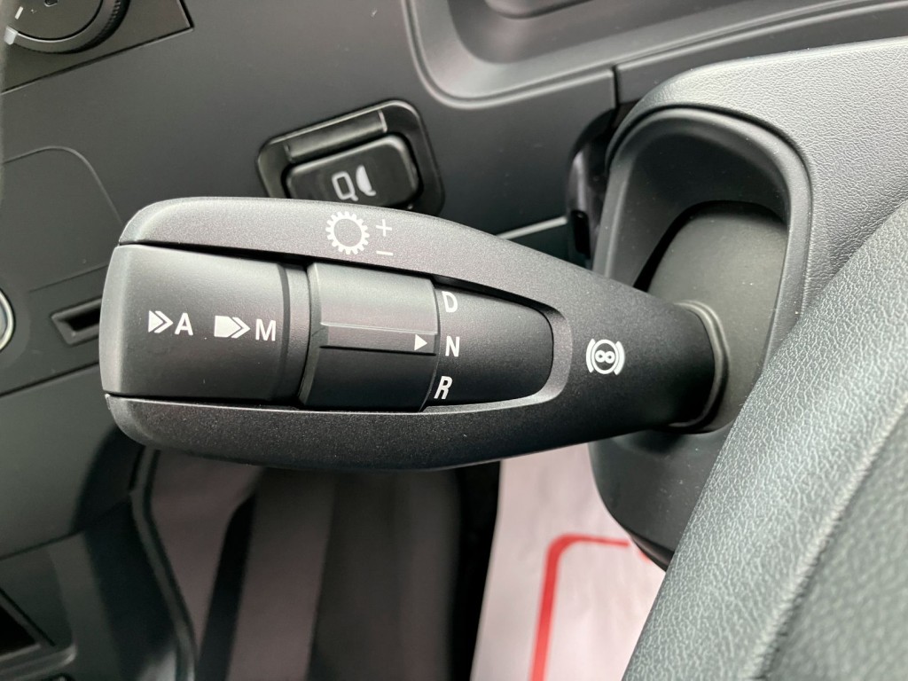 シフトパイロット・2ペダルです。|三菱 スーパーグレート 2PG-FV80VYの写真22