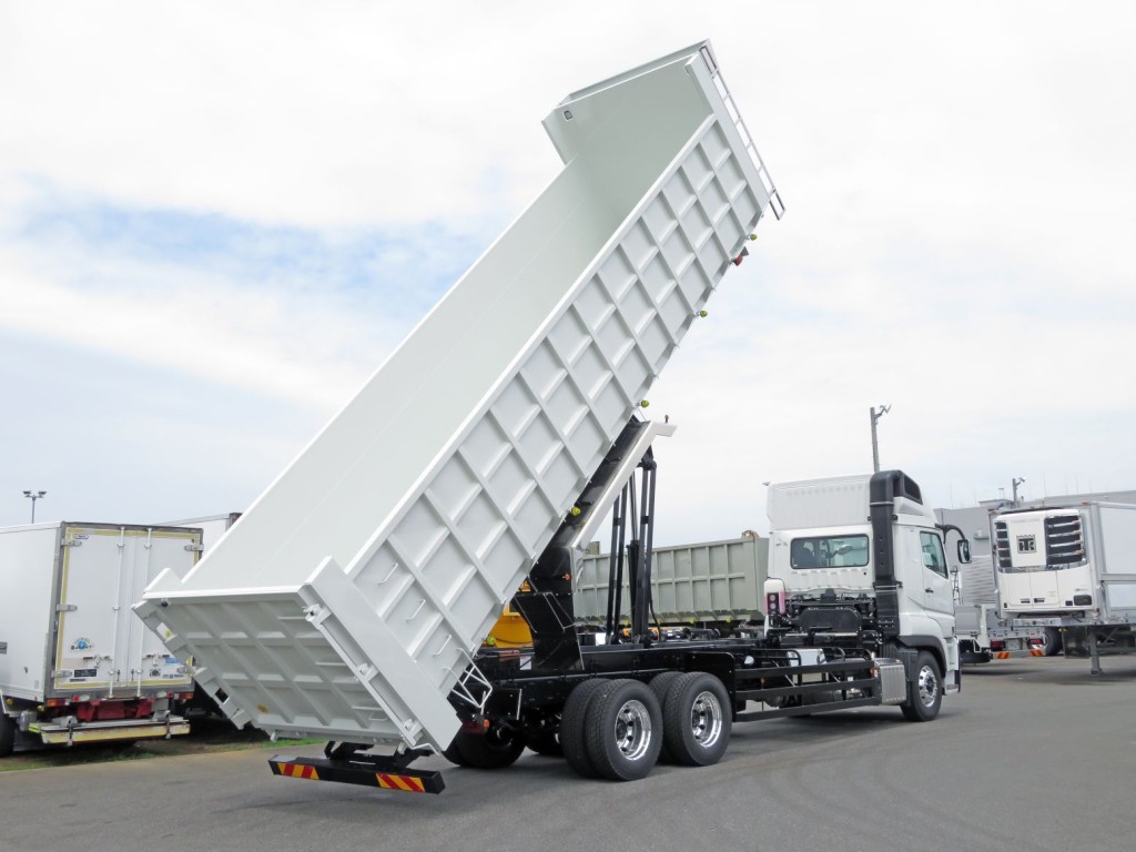 三菱 スーパーグレート 2PG-FV80VZの写真4