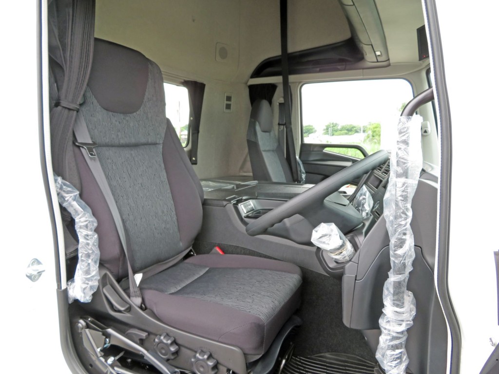 ハイルーフキャビンです。|三菱 スーパーグレート 2PG-FV80VZの写真6