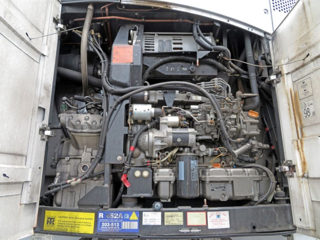 サブエンジンの状態です。|トレクス  VFR346ADの写真17