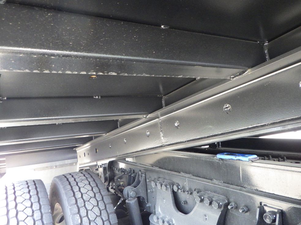 シャーシとネタの状態です。|日野 プロフィア 2DG-FW1AHCの写真7