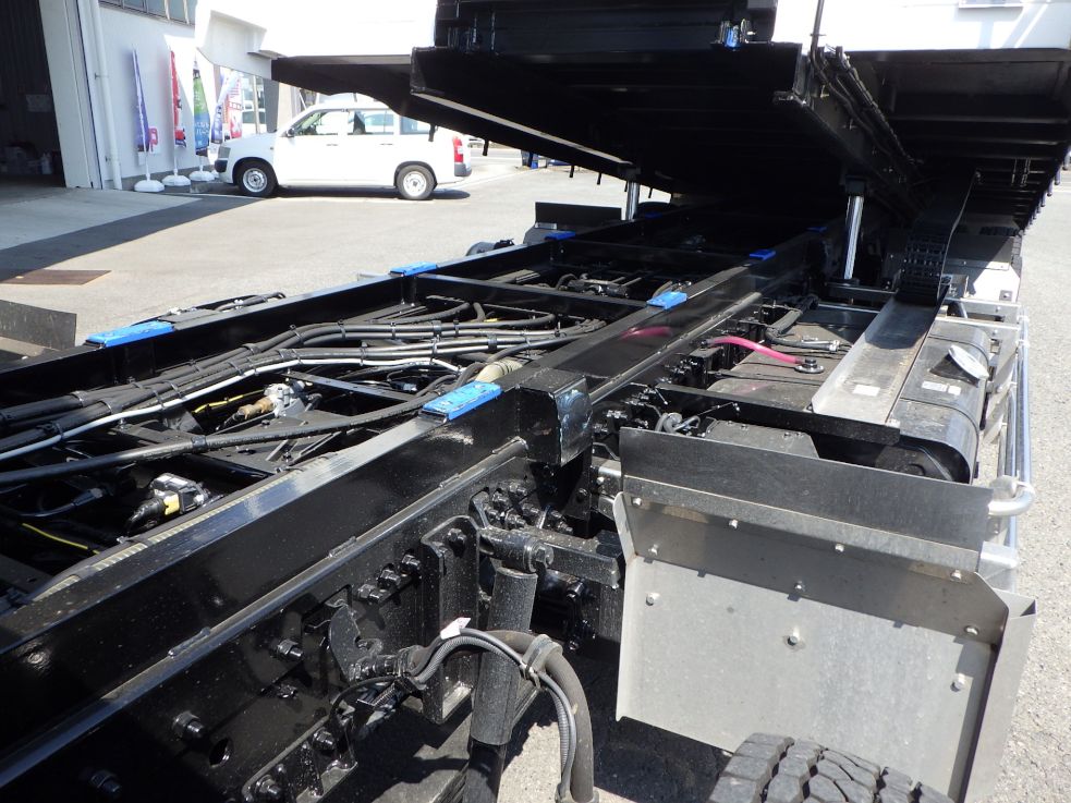 シャーシの状態です。|日野 プロフィア 2DG-FW1AHCの写真12