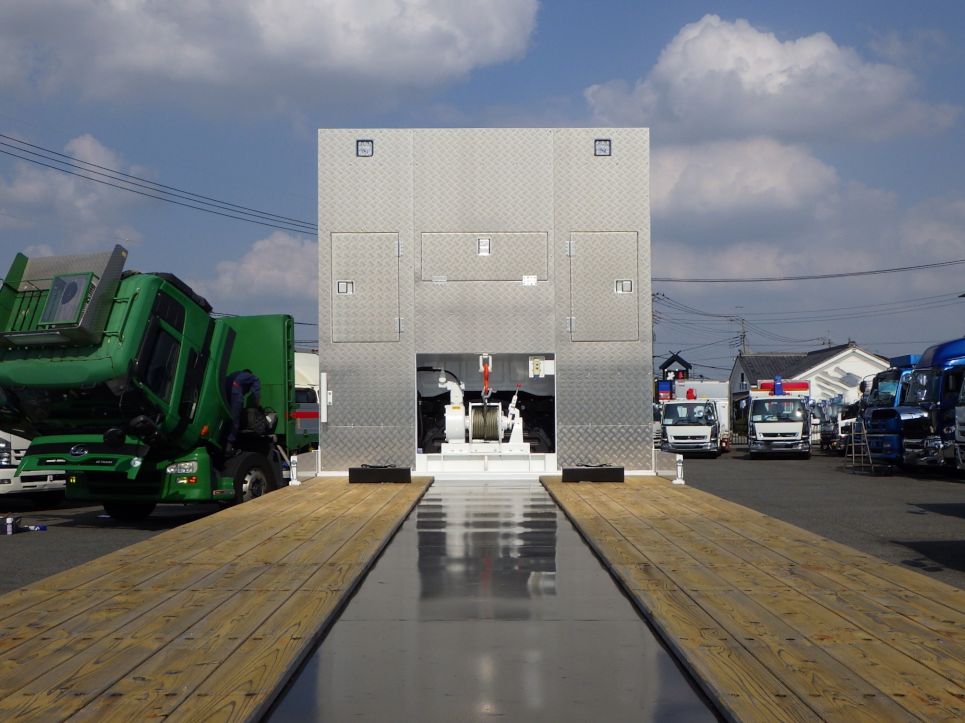 プロテクター裏側の状態です。|日野 プロフィア 2DG-FW1AHCの写真16