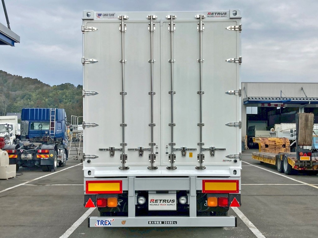 リヤ蝶番・ハンマーロック・キャッチはステンレス製です。|トレクス CTB34004の写真9