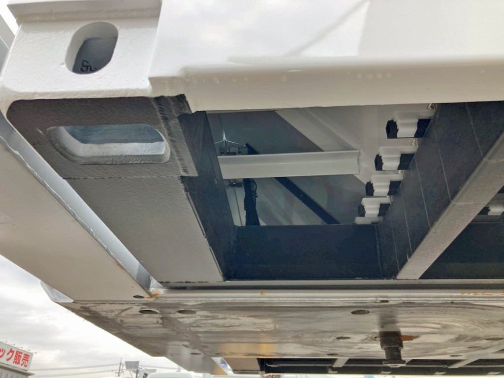 助手席側小窓裏側の状態です。|トレクス CTB34004の写真21
