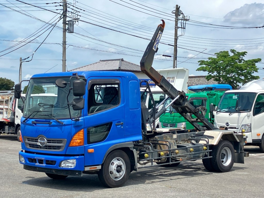 日野 レンジャー TKG-FD9JGAA(2WD)の写真1