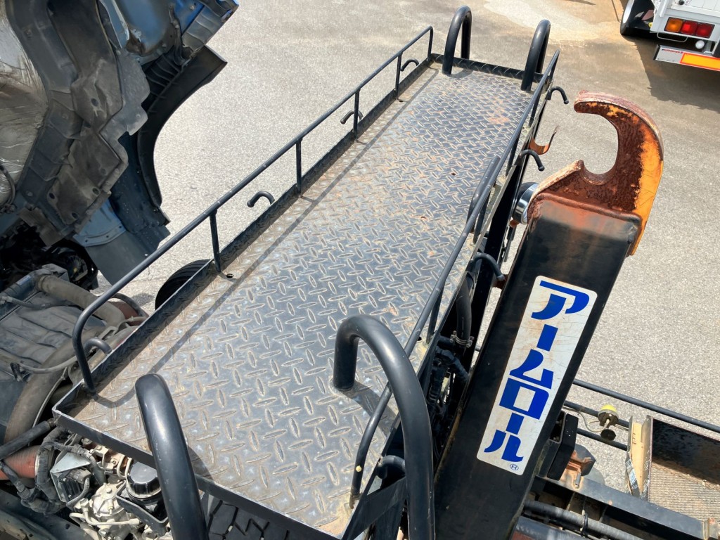 デッキにサビがあります。|日野 レンジャー TKG-FD9JGAA(2WD)の写真36