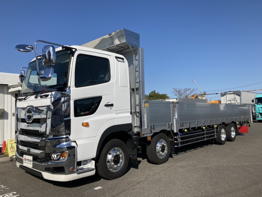 未使用現行型の4軸低床アルミホール付き平ボデーです。|日野 プロフィア 2KG-FW1AHCの写真1