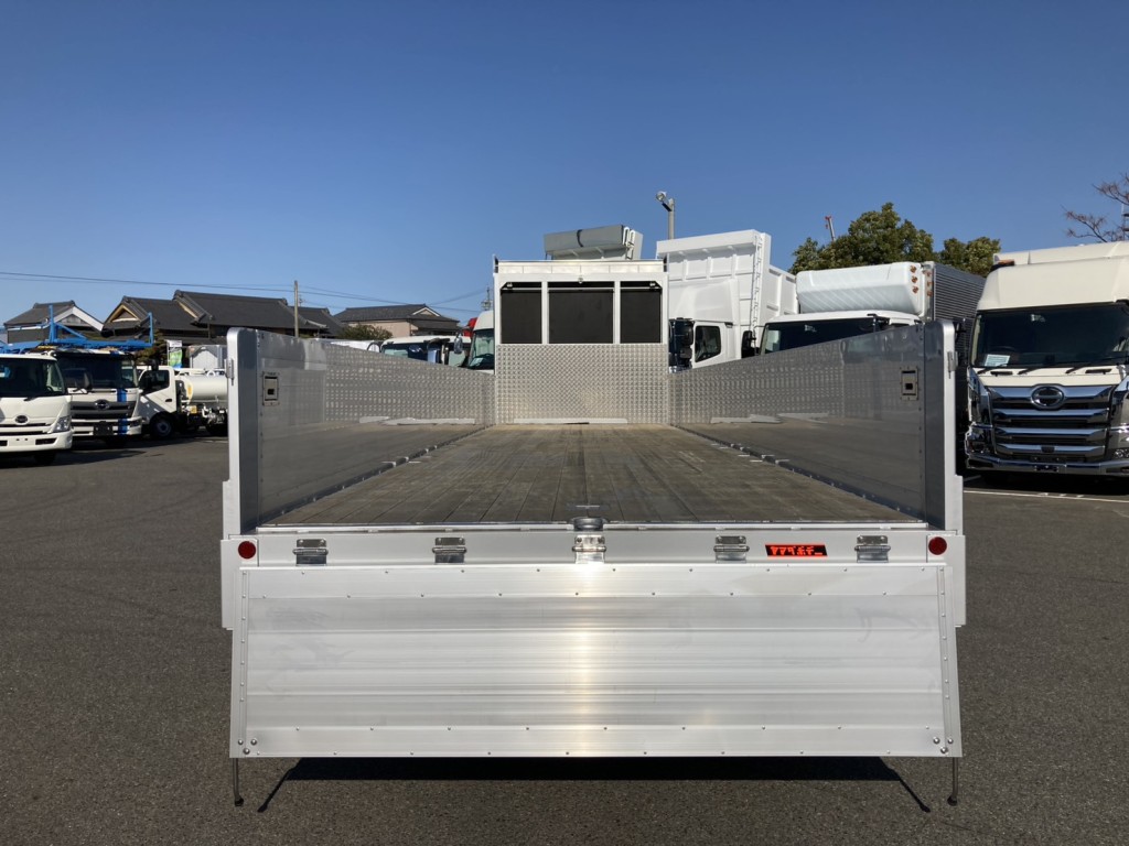 リアアオリを下ろした状態です。|日野 プロフィア 2KG-FW1AHCの写真16