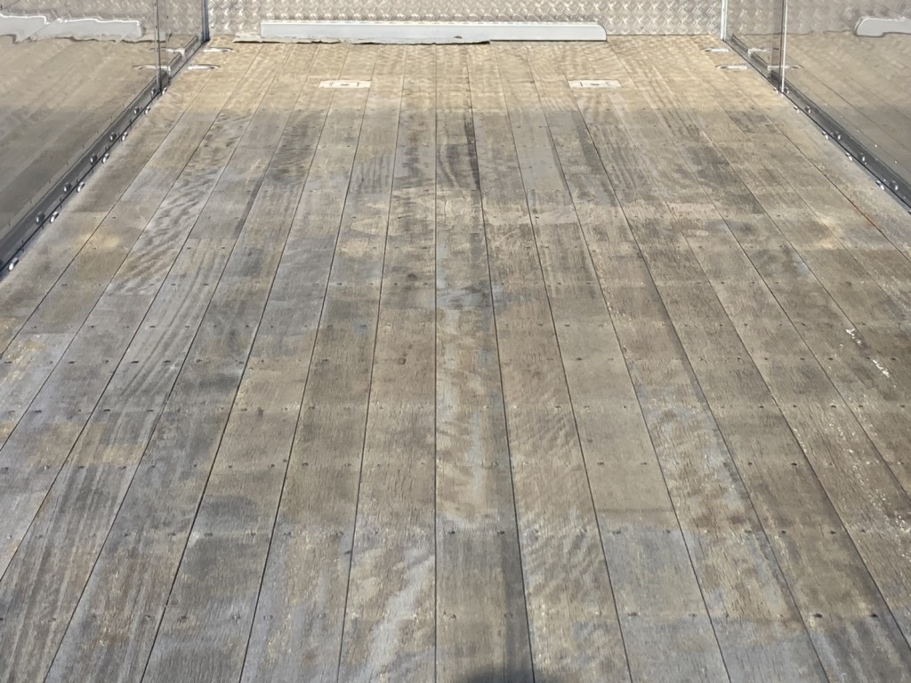 床前方の状態です。|日野 プロフィア 2KG-FW1AHCの写真19