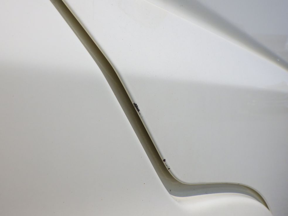 運転席側ドアに小キズがあります。|UDトラックス クオン 2PG-CG5CAの写真21