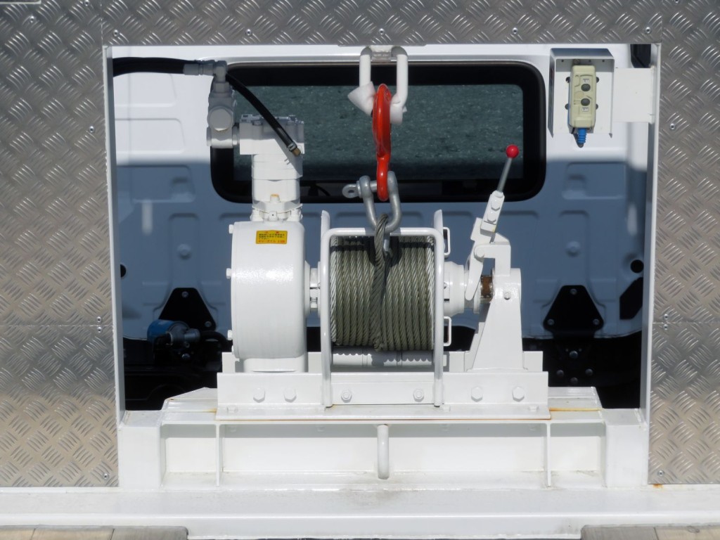 ウィンチ付きです。|日野 プロフィア 2DG-FW1AHCの写真11