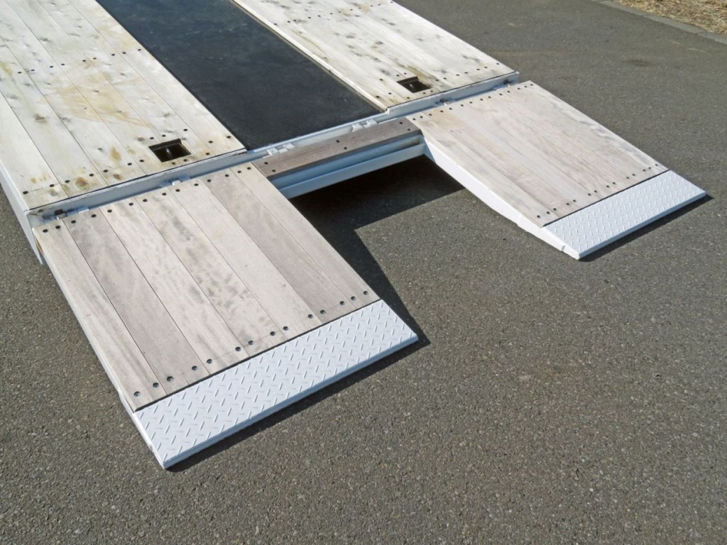 自動歩みです。|日野 プロフィア 2DG-FW1AHCの写真16