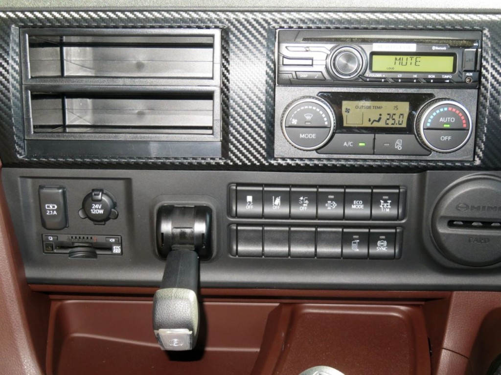 パネル周りの状態です。|日野 プロフィア 2DG-FW1AHCの写真35