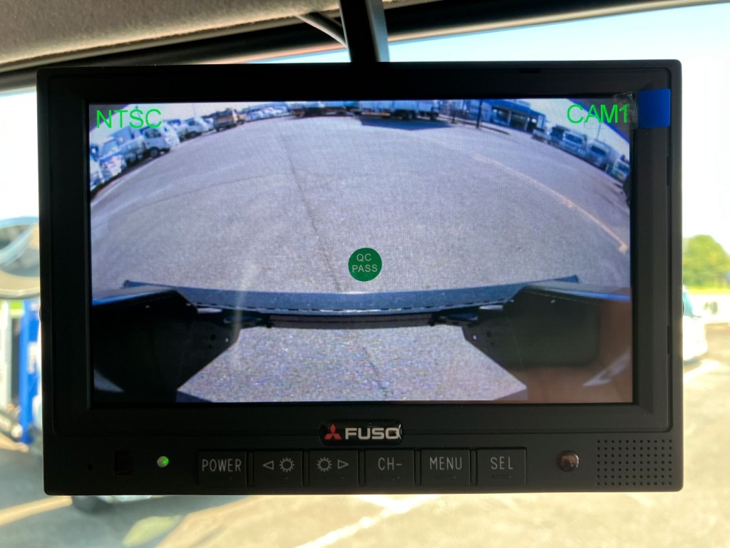 液晶バックモニター付きです。|三菱 スーパーグレート 2PG-FV80VZの写真23