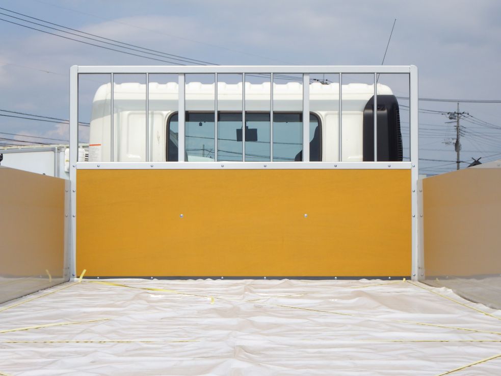 プロテクター裏側の状態です。|日野 レンジャー 2PG-FD2ABA(2WD)の写真15