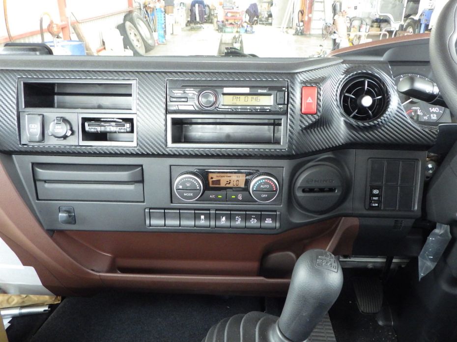 パネル周りの状態です。|日野 レンジャー 2PG-FD2ABA(2WD)の写真20