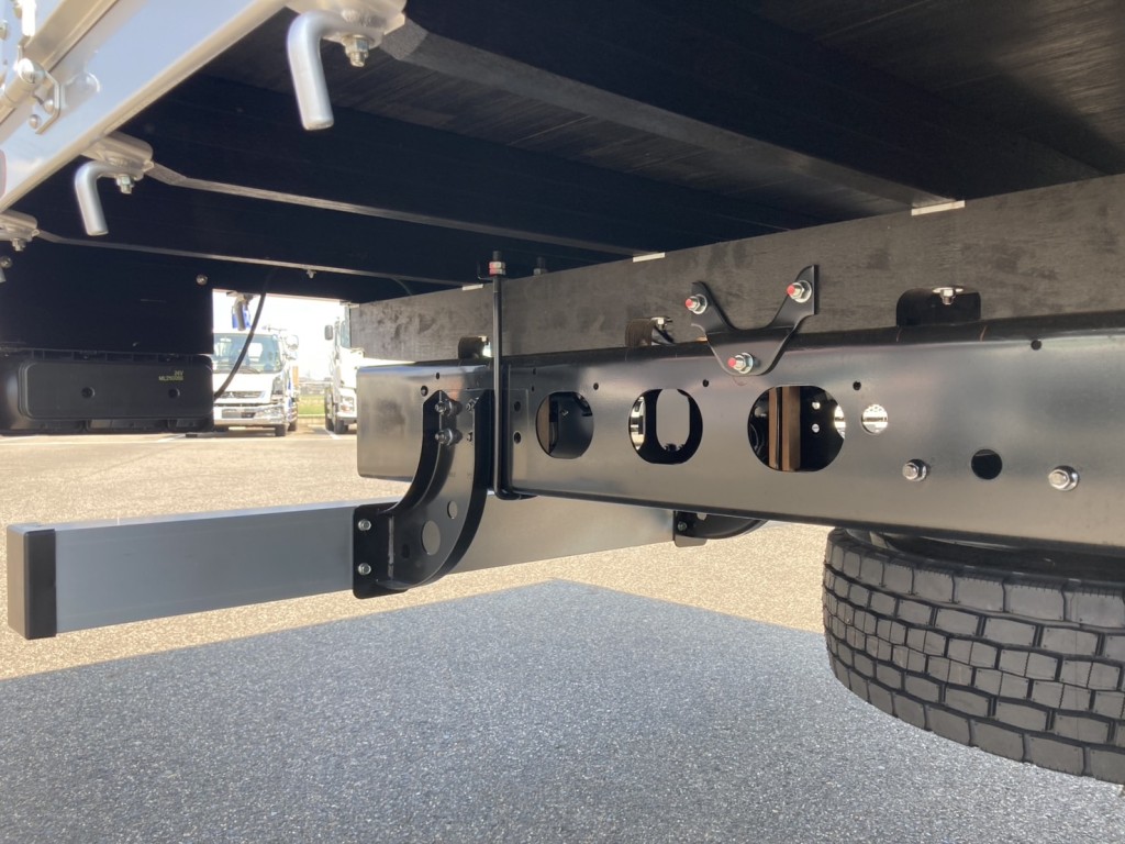 シャーシとネタの状態です。|三菱 ファイター 2KG-FK65F(2WD)の写真9