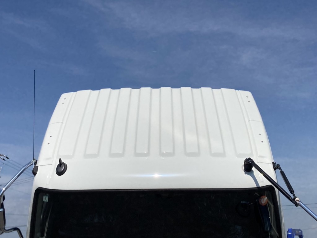 ルーフの状態です。|三菱 ファイター 2KG-FK65F(2WD)の写真30