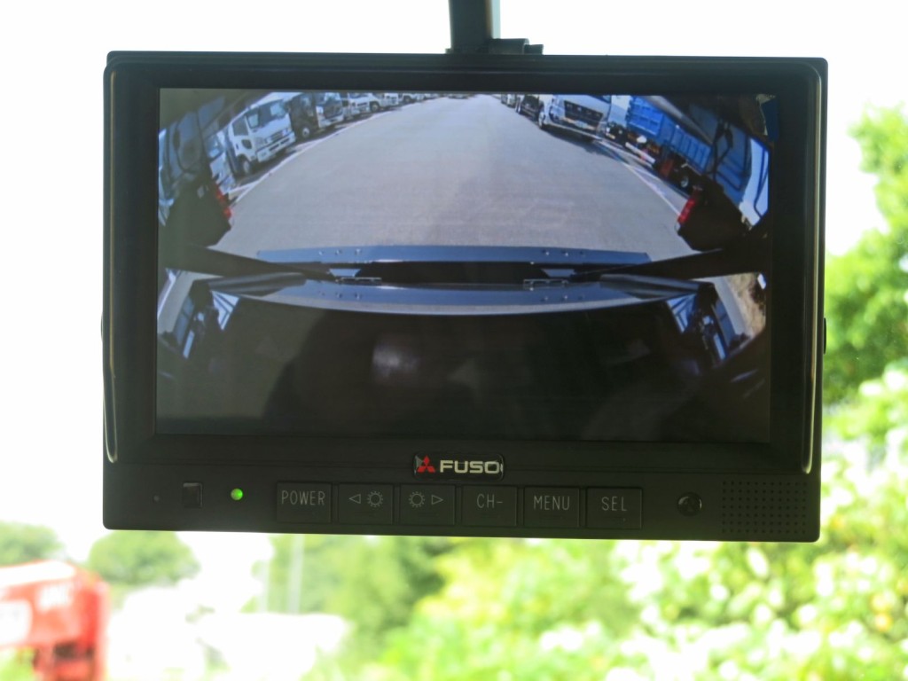 液晶バックモニター付きです。|三菱 スーパーグレート 2PG-FV80VZの写真23