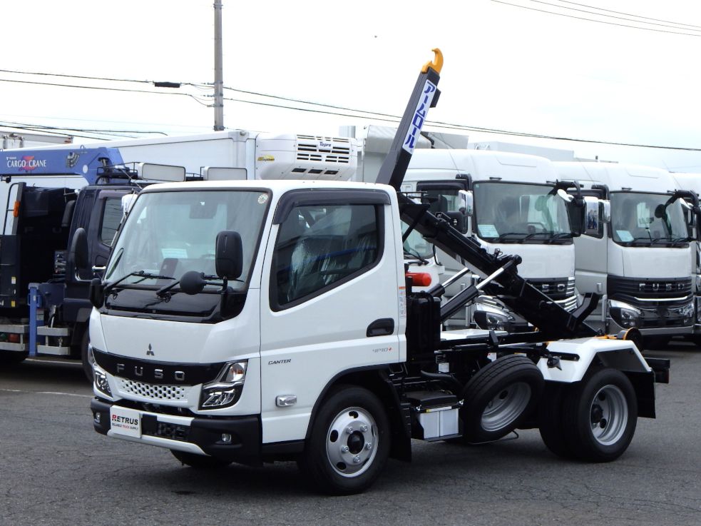 三菱 キャンター 2RG-FBAV0(2WD)の写真1