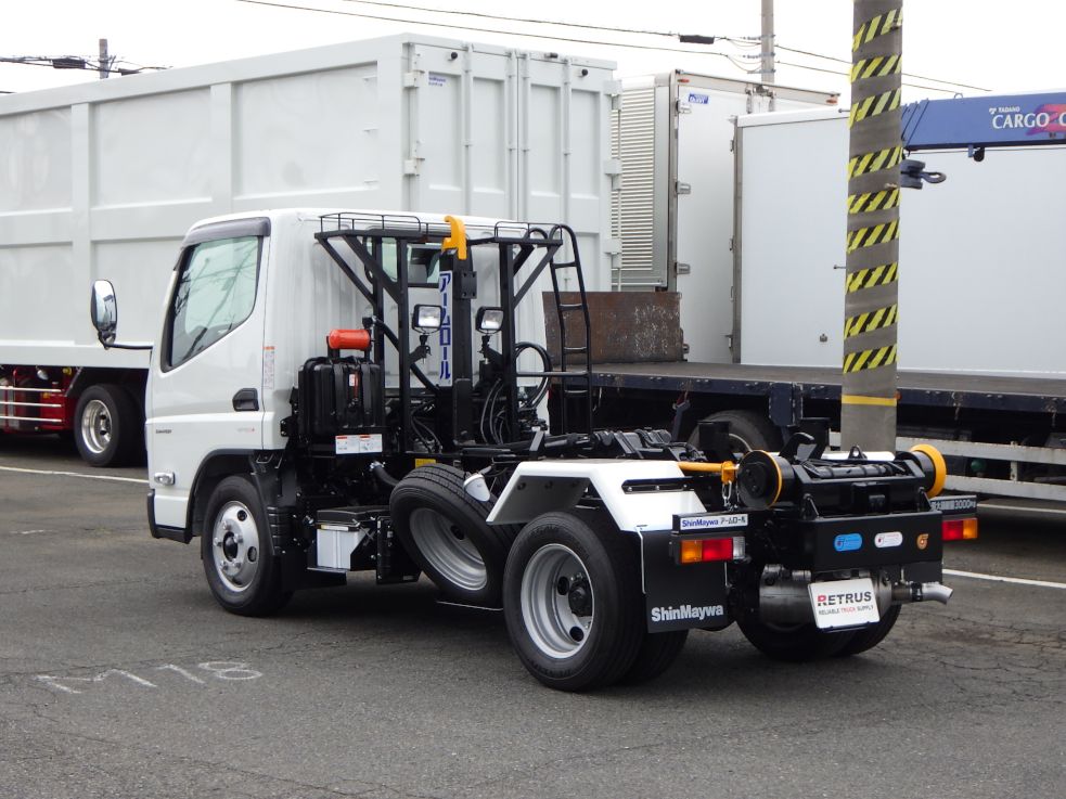 三菱 キャンター 2RG-FBAV0(2WD)の写真3