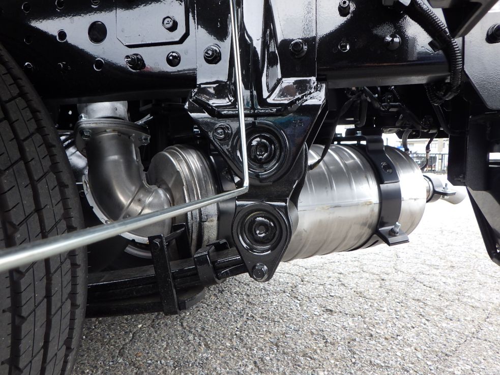 三菱 キャンター 2RG-FBAV0(2WD)の写真5