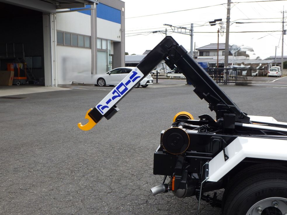 リヤジャッキはありません。|三菱 キャンター 2RG-FBAV0(2WD)の写真9