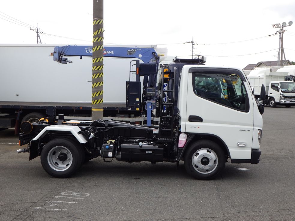 三菱 キャンター 2RG-FBAV0(2WD)の写真25