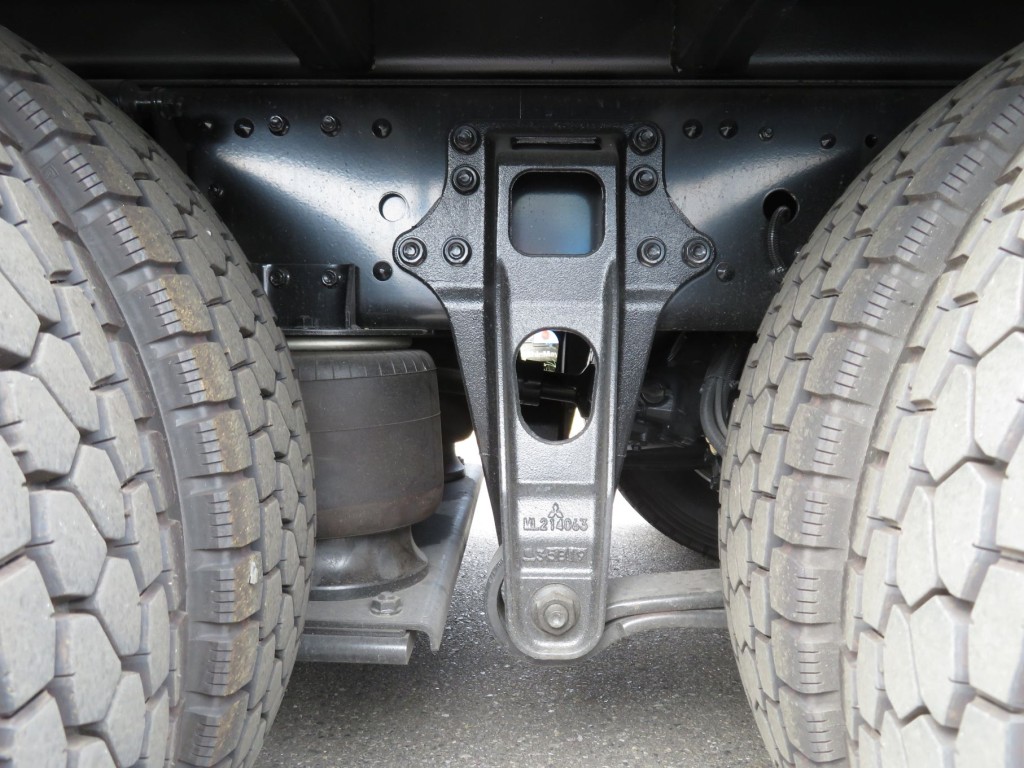 エアサスです。|三菱 スーパーグレート 2PG-FS84VZの写真5