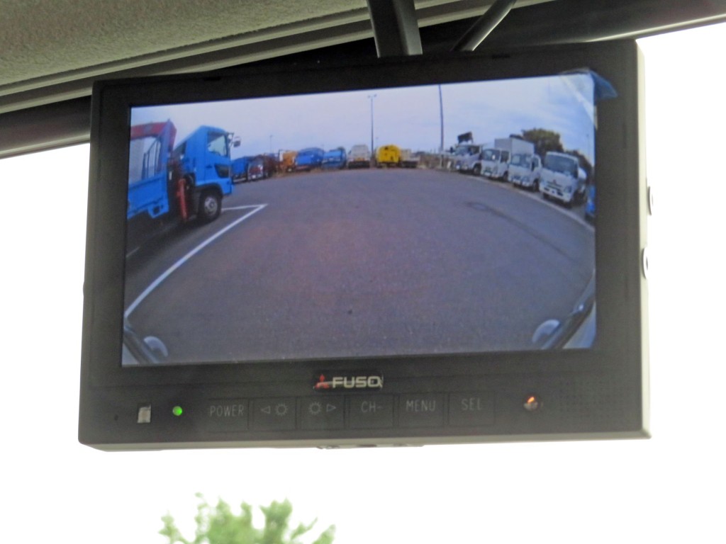 液晶バックモニター付きです。|三菱 スーパーグレート 2PG-FS84VZの写真17