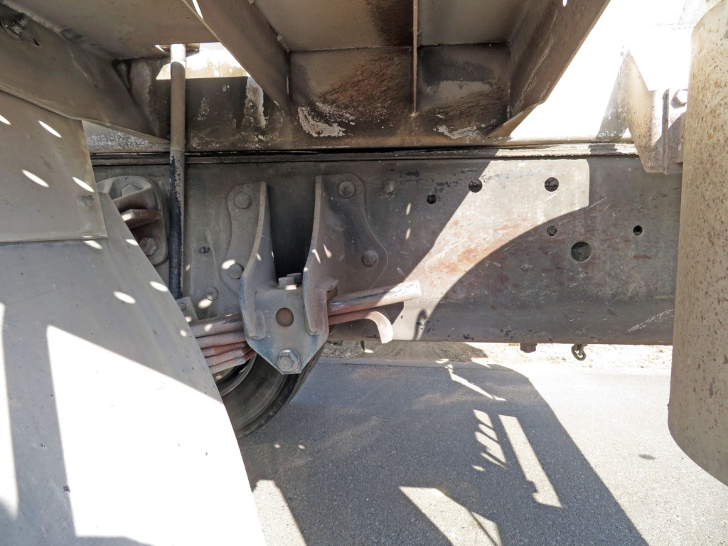 シャーシの状態です。|日野 レンジャー 2KG-FJ2ABAの写真5