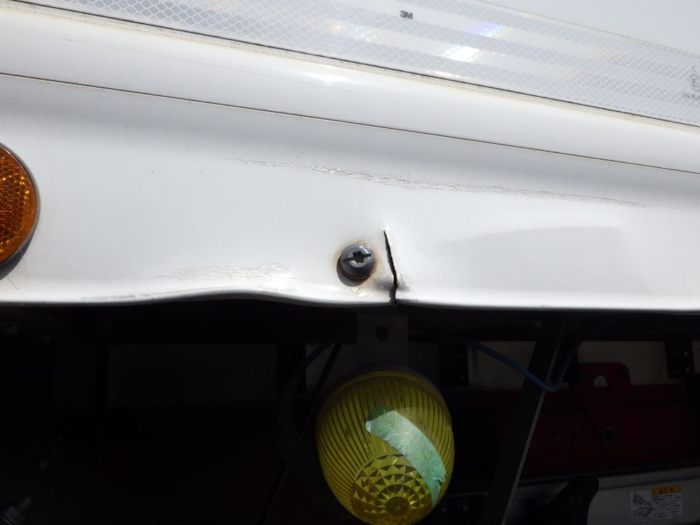 助手席側サイドレールにキズ・ヘコミ・割れがあります。|日野 レンジャー 2KG-FC2ABG(2WD)の写真37