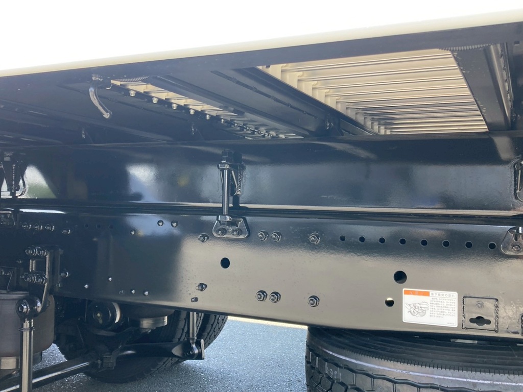 シャーシとネタの状態です。|三菱 スーパーグレート 2PG-FV84VZの写真6