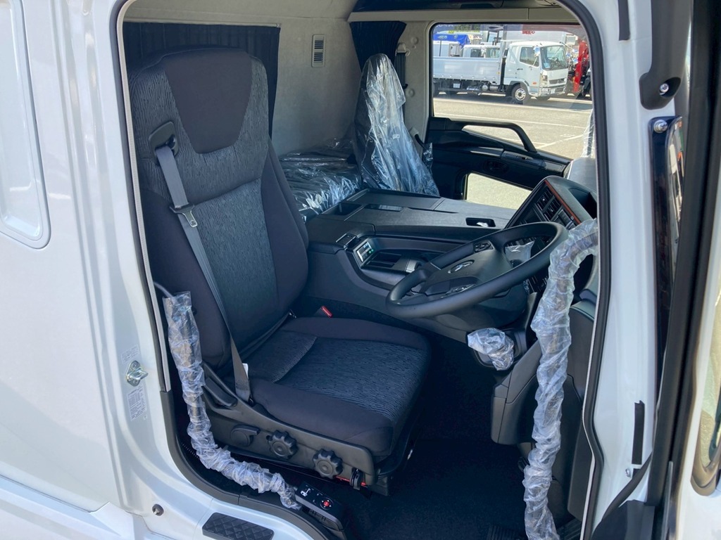 スーパーハイルーフキャビンです。|三菱 スーパーグレート 2PG-FV84VZの写真7