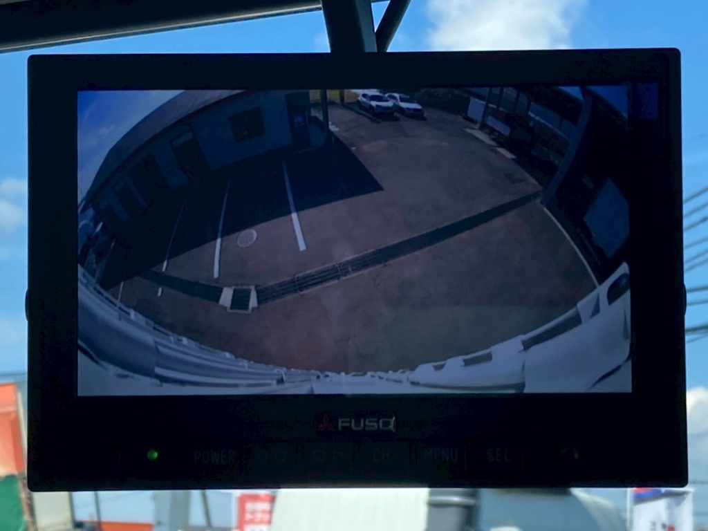 液晶バックモニター付きです。|三菱 スーパーグレート 2PG-FV84VZの写真18