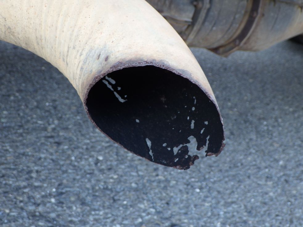 テールに腐食があります。|いすゞ フォワード PKG-FRR90S1(2WD)の写真46